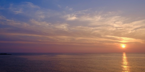 ホストクラブの1部営業は夕方から深夜まで