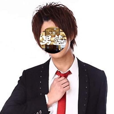 大阪男塾の前髪をアップするポンパドールのホスト